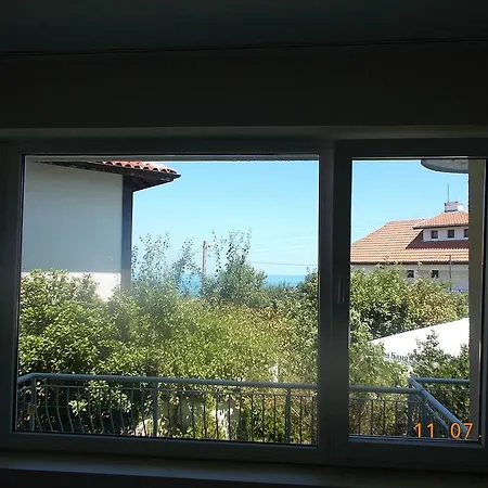 Family Atlas Синеморец