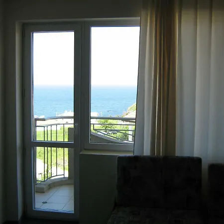 Family Atlas Синеморец