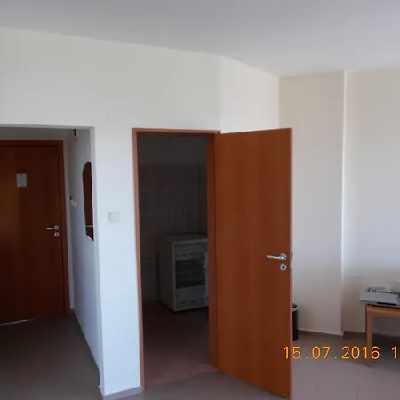 хотел атлас