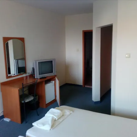 Hotel Family Atlas 2*