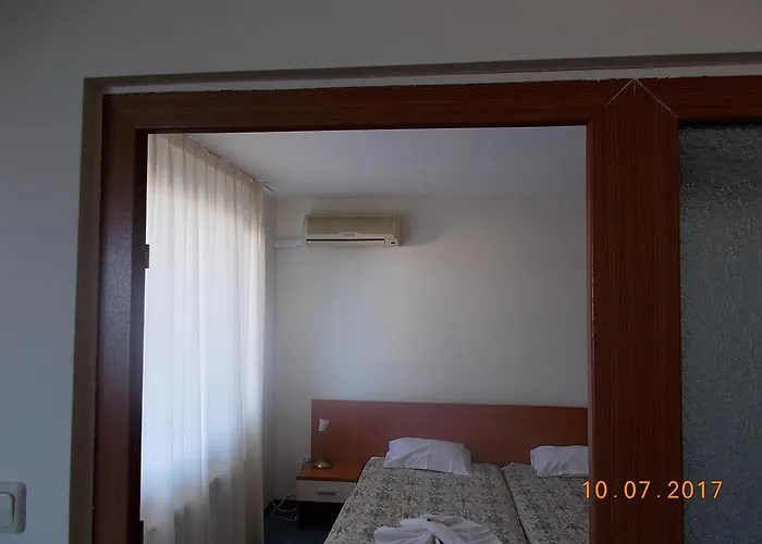 Family Atlas Ξενοδοχείο Sinemoretz